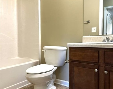 538 Oakside Place - Photo Thumbnail 17