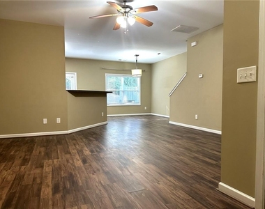 538 Oakside Place - Photo Thumbnail 5
