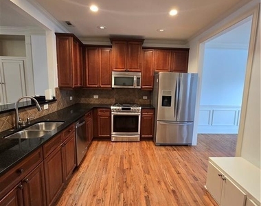 10330 Dashiell Court - Photo Thumbnail 8