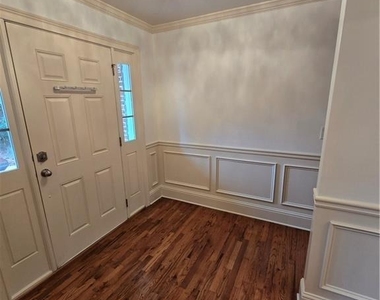 10330 Dashiell Court - Photo Thumbnail 3