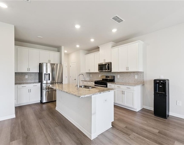 4237 Tin Hare Lane Sw - Photo Thumbnail 7
