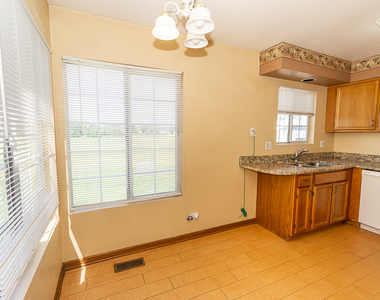 1174 Longford Road - Photo Thumbnail 6