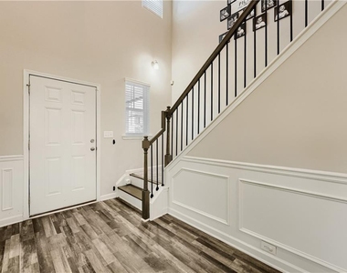 378 Paden Way - Photo Thumbnail 2
