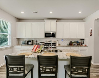 378 Paden Way - Photo Thumbnail 5