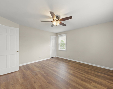 1055 Devonshire Avenue - Photo Thumbnail 15