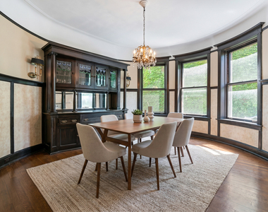 622 W Arlington Place - Photo Thumbnail 3