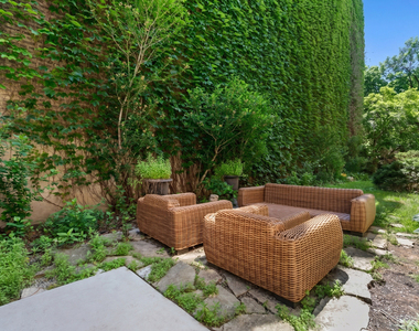622 W Arlington Place - Photo Thumbnail 14