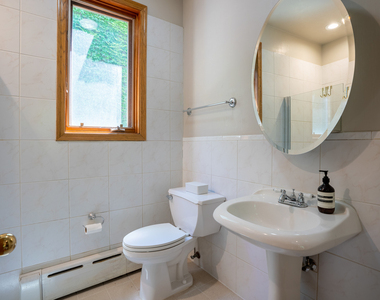 622 W Arlington Place - Photo Thumbnail 11