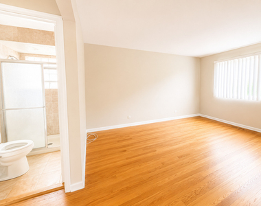 4840 Old Orchard Road - Photo Thumbnail 6