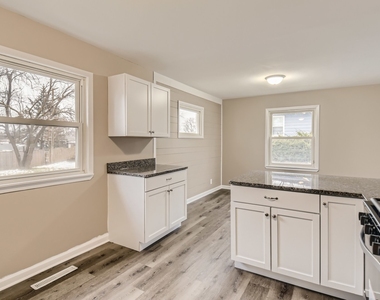 120 Roberts Road - Photo Thumbnail 8