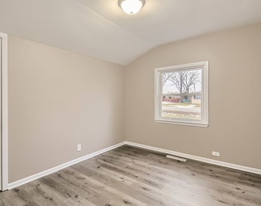 120 Roberts Road - Photo Thumbnail 14