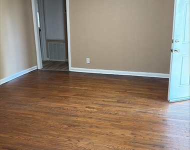 4723 Eppes Street - Photo Thumbnail 2