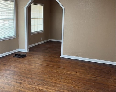 4723 Eppes Street - Photo Thumbnail 3