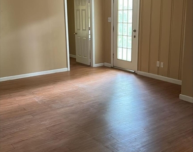 4723 Eppes Street - Photo Thumbnail 6