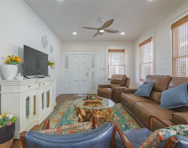 2912 Avenue R - Photo Thumbnail 4
