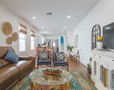 2912 Avenue R - Photo Thumbnail 2