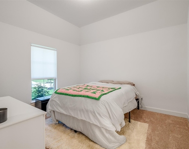 5439 Farm Hill Way - Photo Thumbnail 13