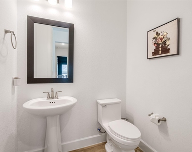 5439 Farm Hill Way - Photo Thumbnail 17