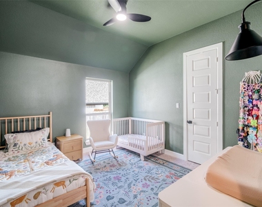 5439 Farm Hill Way - Photo Thumbnail 10