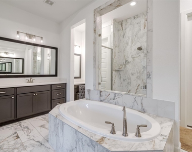5439 Farm Hill Way - Photo Thumbnail 8