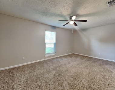14227 Bella Drive - Photo Thumbnail 8