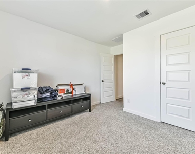 2621 Mackinac Bay Drive - Photo Thumbnail 26