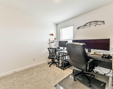 2621 Mackinac Bay Drive - Photo Thumbnail 30