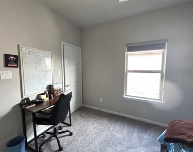 18531 Wolf Mountain Lane - Photo Thumbnail 20