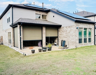 18531 Wolf Mountain Lane - Photo Thumbnail 11