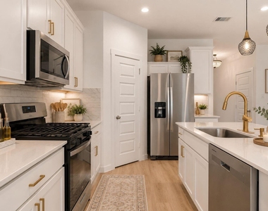 31730 Carlisle Cove Ct - Photo Thumbnail 6