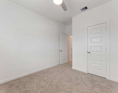 31730 Carlisle Cove Ct - Photo Thumbnail 25