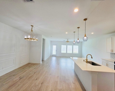 31730 Carlisle Cove Ct - Photo Thumbnail 14