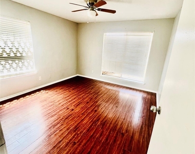 10202 Forum Park Drive - Photo Thumbnail 9