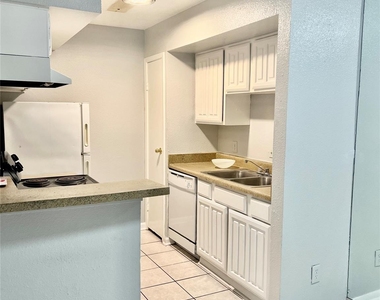 10202 Forum Park Drive - Photo Thumbnail 11