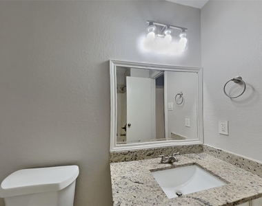 804 Lovebug Lane - Photo Thumbnail 14