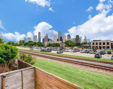1851 Dart Street - Photo Thumbnail 20