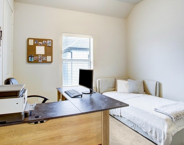 1851 Dart Street - Photo Thumbnail 16