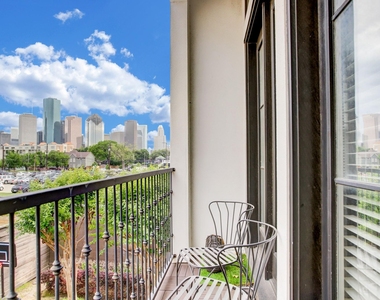 1851 Dart Street - Photo Thumbnail 8