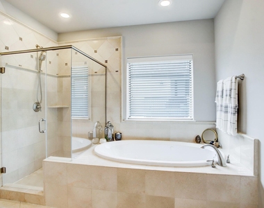 1851 Dart Street - Photo Thumbnail 13