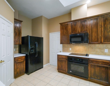2610 Easton Springs Court - Photo Thumbnail 7