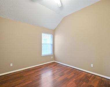2610 Easton Springs Court - Photo Thumbnail 15