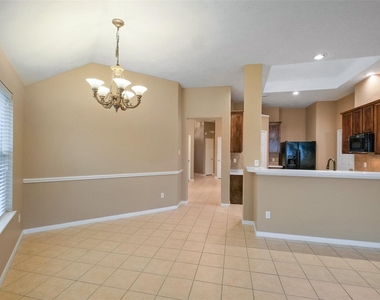 2610 Easton Springs Court - Photo Thumbnail 6