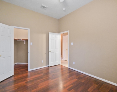 2610 Easton Springs Court - Photo Thumbnail 16