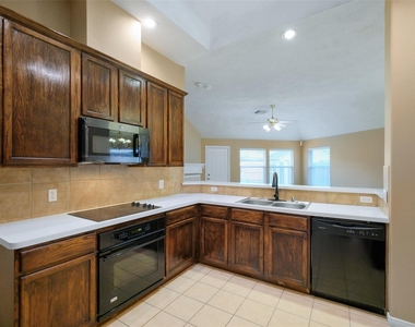 2610 Easton Springs Court - Photo Thumbnail 8