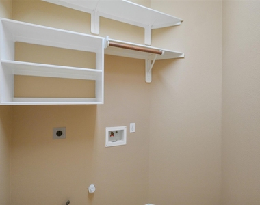2610 Easton Springs Court - Photo Thumbnail 10