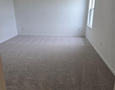25560 Blossom Court - Photo Thumbnail 12