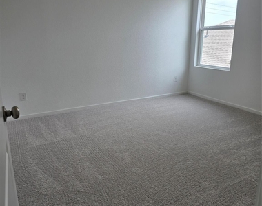 25560 Blossom Court - Photo Thumbnail 16