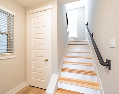 10916 Brambling Wood Drive - Photo Thumbnail 11