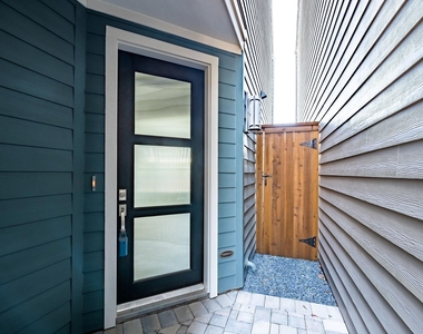 10916 Brambling Wood Drive - Photo Thumbnail 2