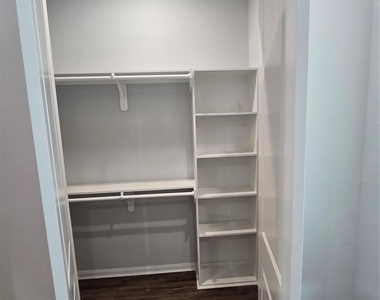4902 Paradigm Lane - Photo Thumbnail 18